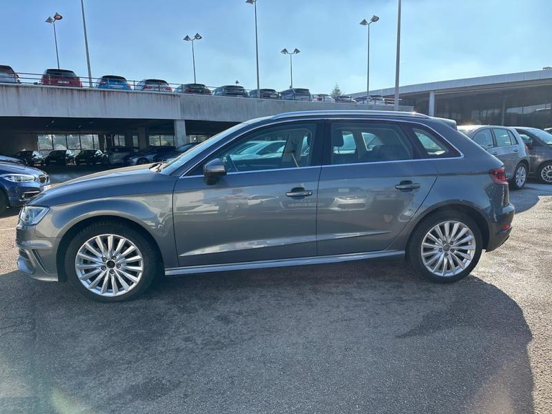 Audi A3 III Sportback 1.4 Tfsi E-Tron 204 Ambiente s tronic