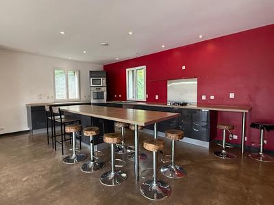 Maison - 152 m² - 6 pièces