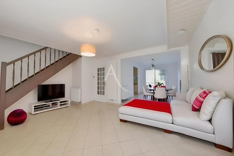 Maison - 113 m² - 5 pièces