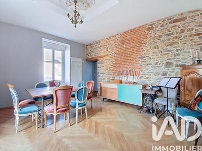 Maison - 317 m² - 11 pièces