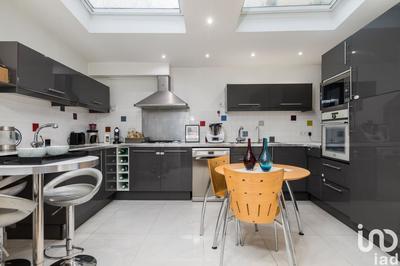 Maison - 140 m² - 4 pièces