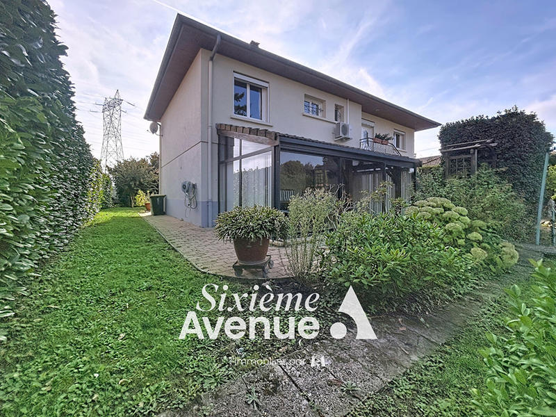 Maison - 88 m² - 4 pièces