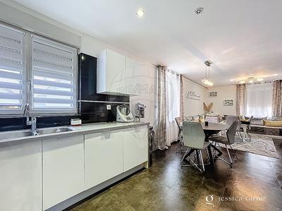 Maison - 115 m² - 6 pièces