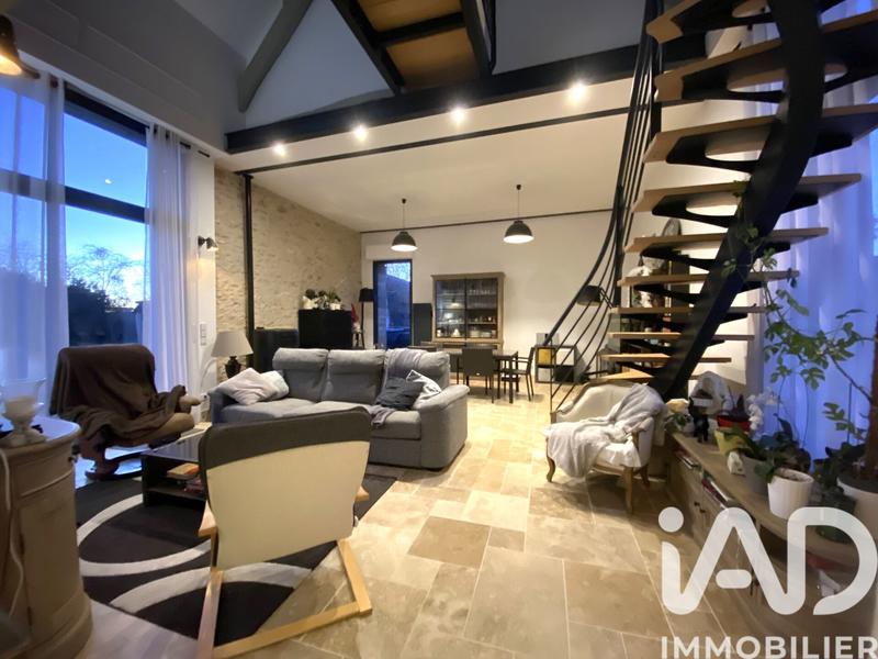 Maison - 211 m² - 9 pièces