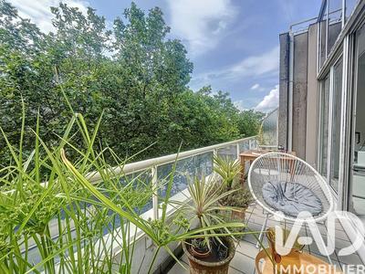 Appartement - 74 m² - 2 pièces