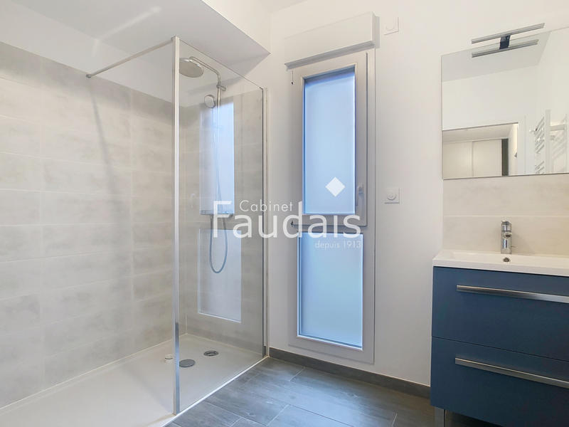 Appartement - 70 m² - 3 pièces