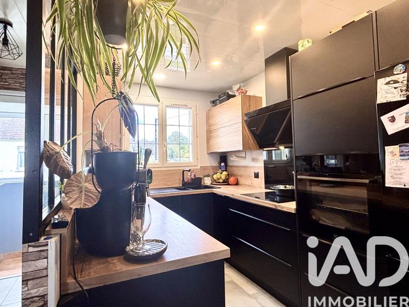 Maison - 80 m² - 5 pièces