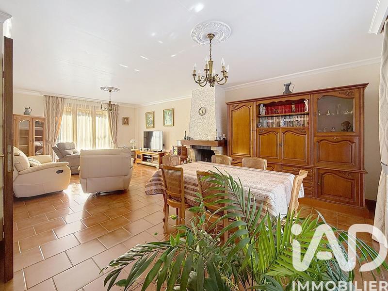 Maison - 93 m² - 5 pièces