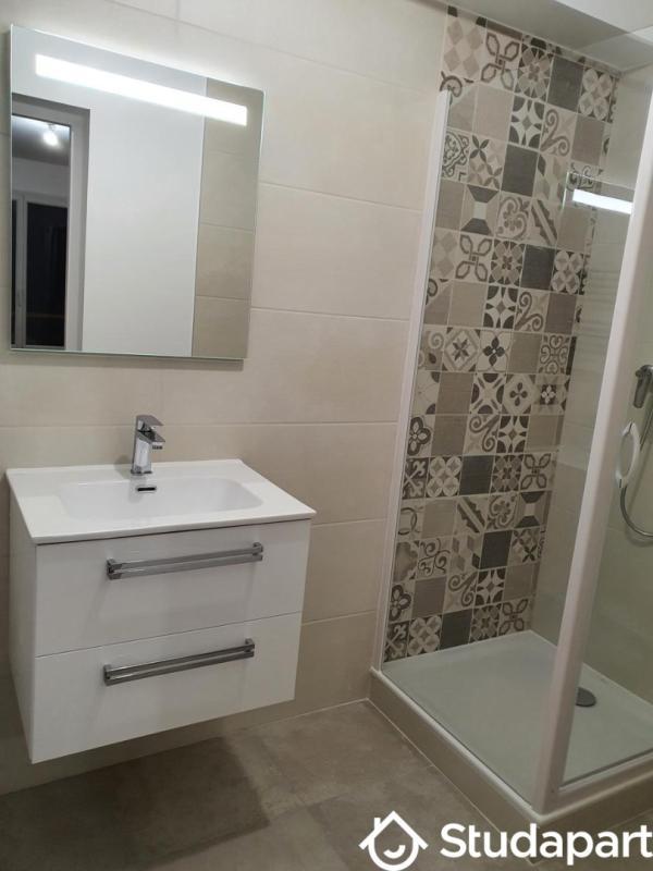 Chambre - 13 m² - 1 pièce