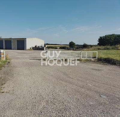 Local d'activité / Entrepôt - 150 m²