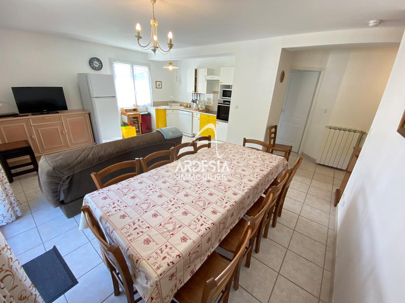 Maison - 196 m² - 15 pièces