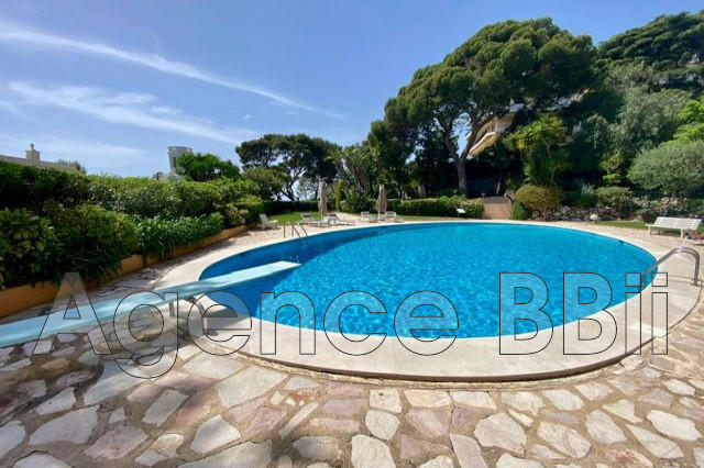 Appartement - 89 m² - 4 pièces