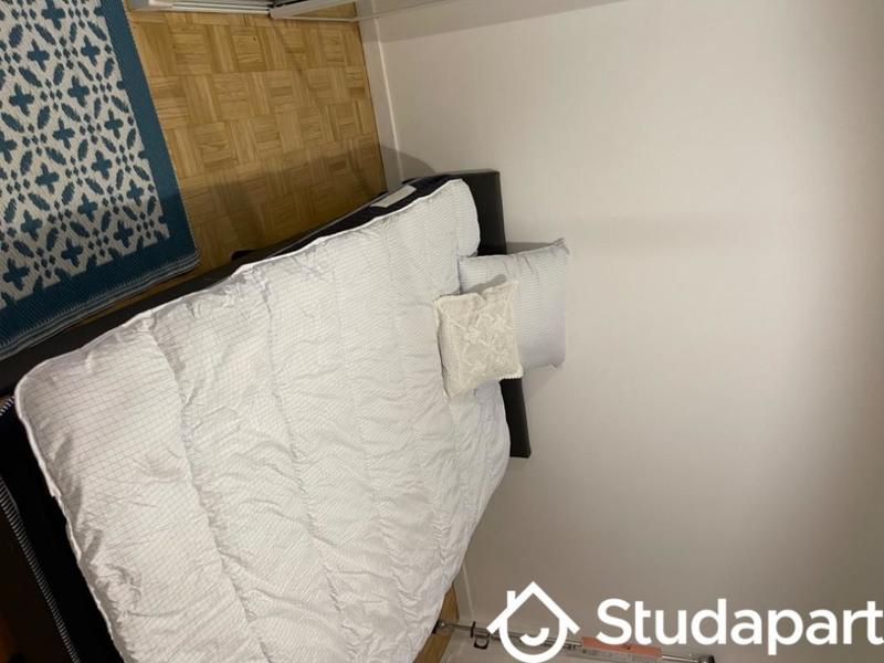 Chambre - 12 m² - 1 pièce