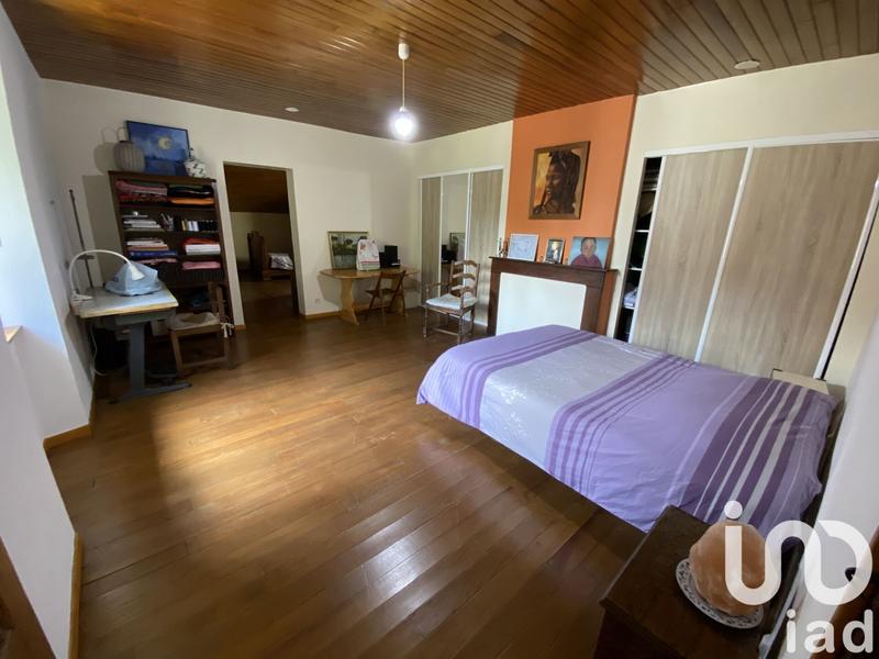 Maison - 200 m² - 6 pièces