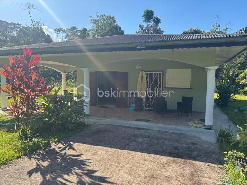 Maison - 90 m² - 3 pièces