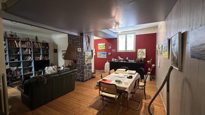 Immeuble - 225 m² - 9 pièces