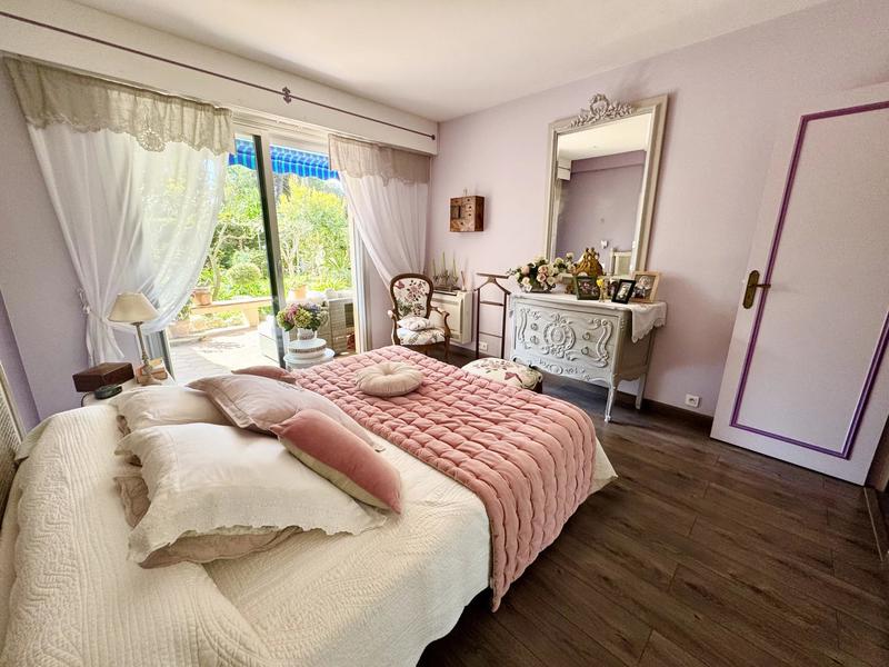 Appartement - 100 m² - 3 pièces