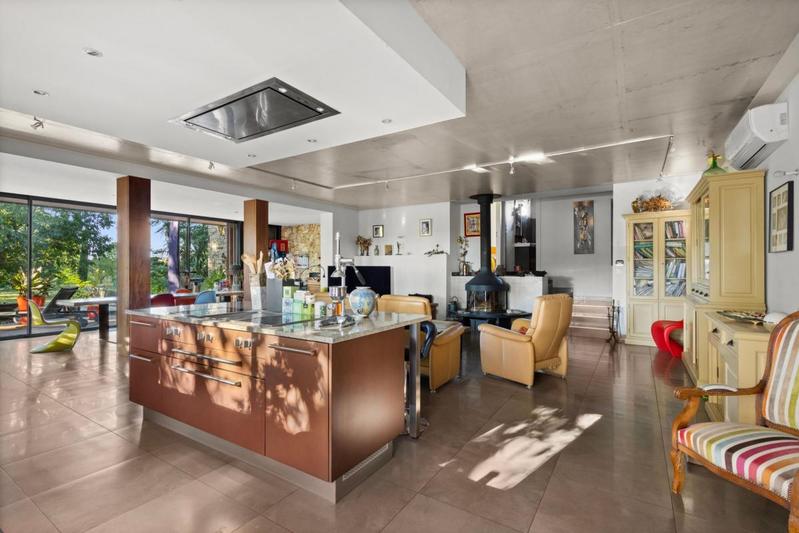 Maison - 187 m² - 5 pièces