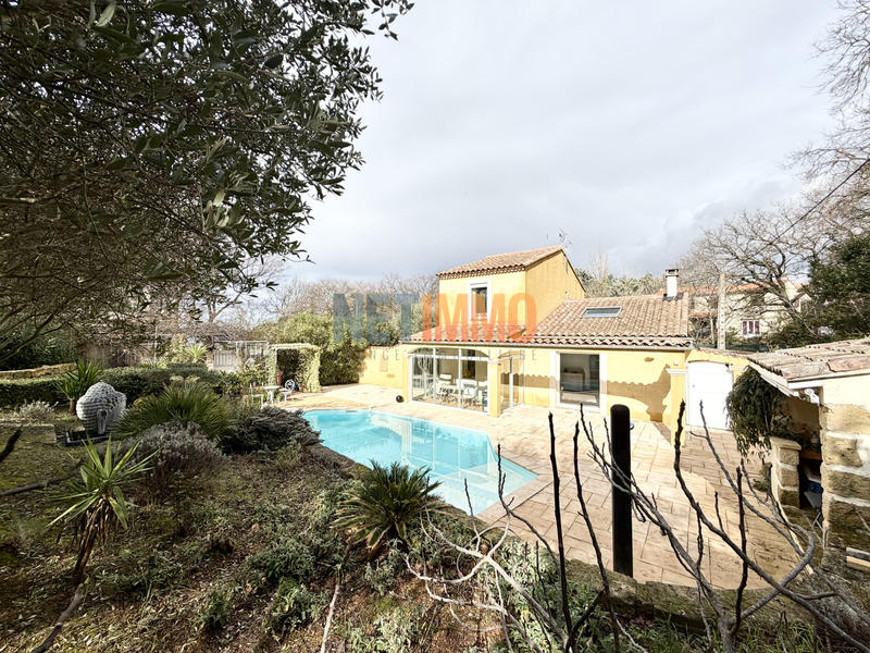 Maison - 140 m² - 5 pièces