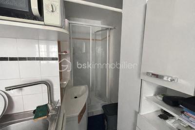 Studio - 11 m² - 1 pièce