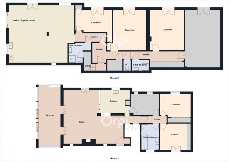 Maison - 245 m² - 8 pièces