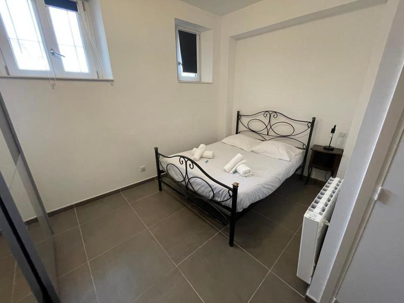 Maison - 181 m² - 12 pièces