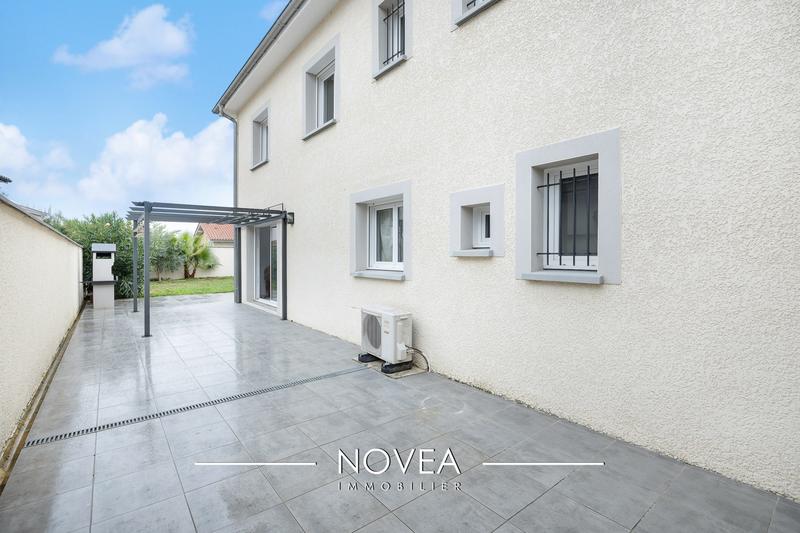 Maison contemporaine - 142 m² - 5 pièces