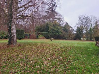 Maison - 180 m² - 8 pièces