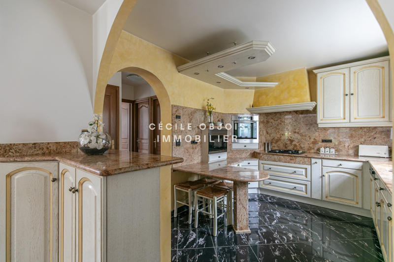 Maison ancienne - 171 m² - 6 pièces