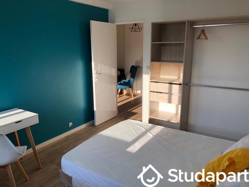 Chambre - 10 m² - 1 pièce