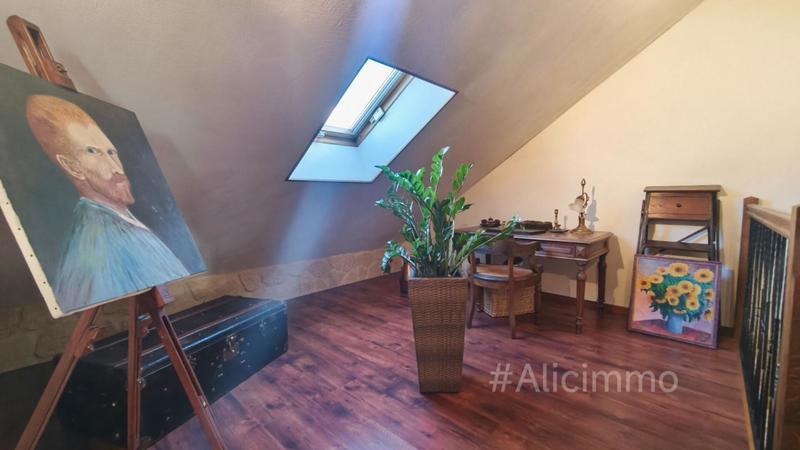 Maison - 147 m² - 6 pièces