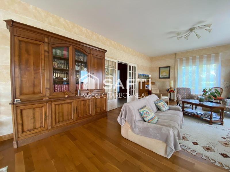 Maison - 310 m² - 10 pièces