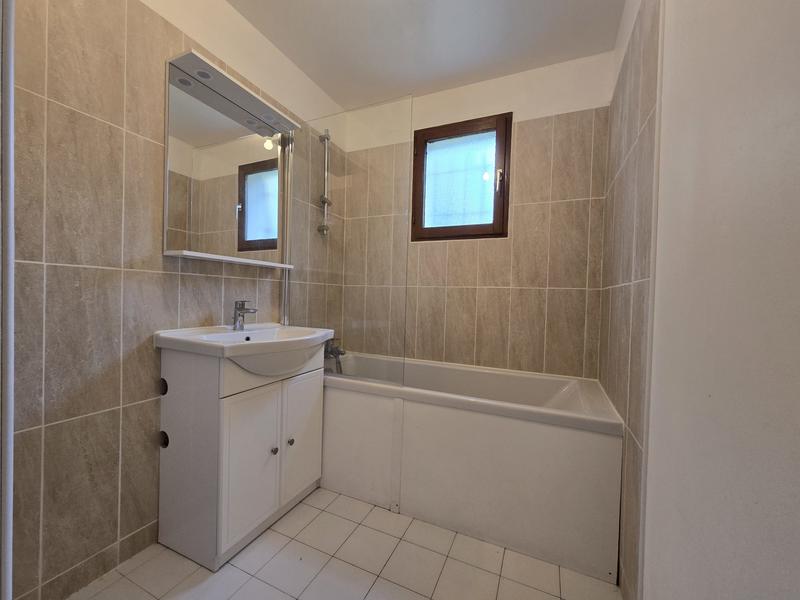 Maison - 93 m² - 5 pièces