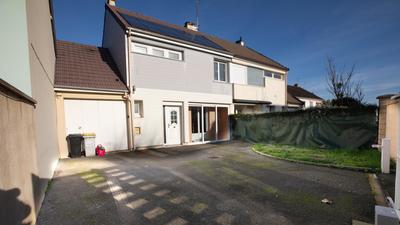 Maison - 82 m² - 5 pièces