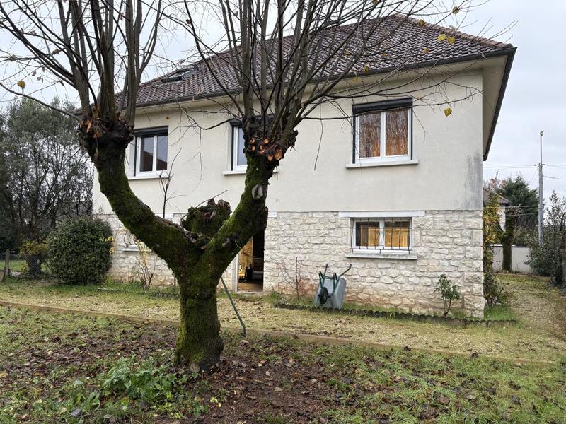 Maison - 135 m² - 6 pièces