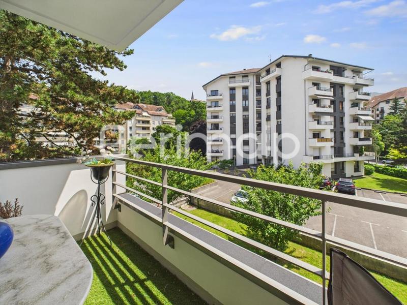 Appartement - 79 m² - 3 pièces