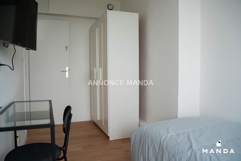 Chambre - 10 m² - 5 pièces