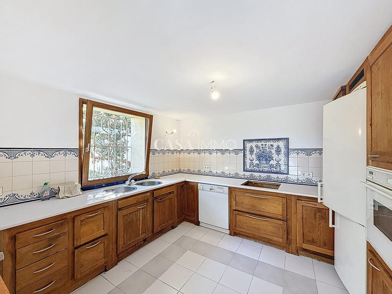 Maison - 197 m² - 4 pièces