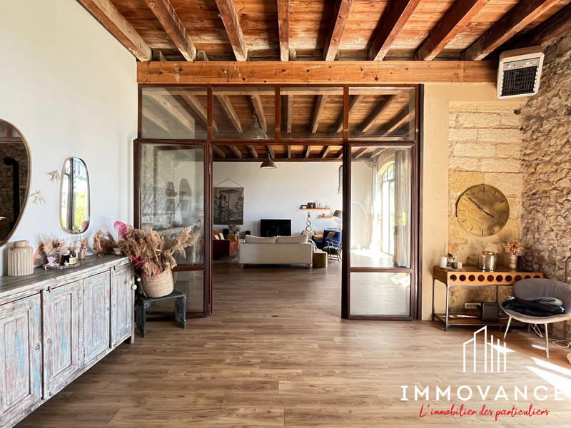 Maison - 335 m² - 8 pièces