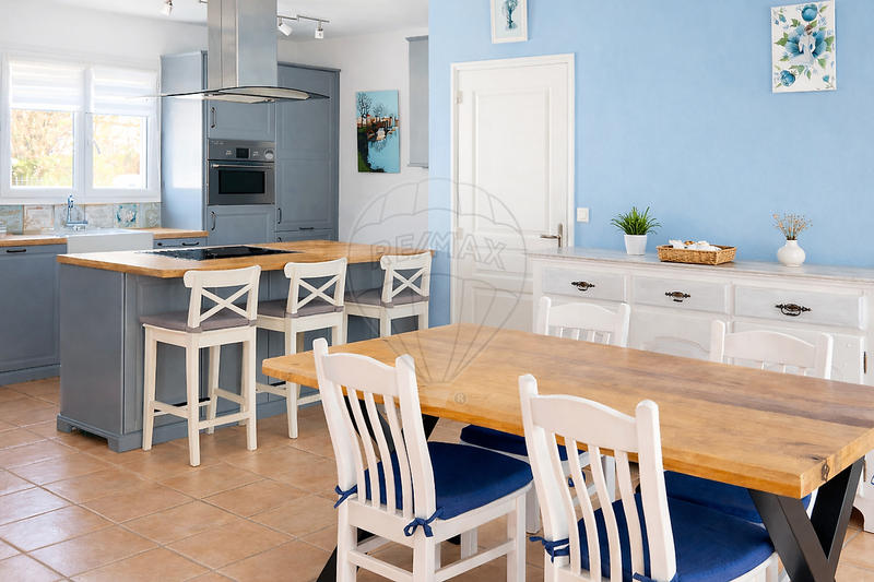 Maison - 97 m² - 4 pièces