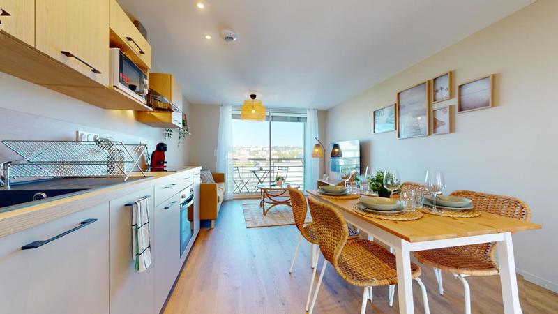 Appartement - 81 m² - 5 pièces