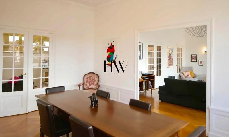 Appartement - 185 m² - 6 pièces