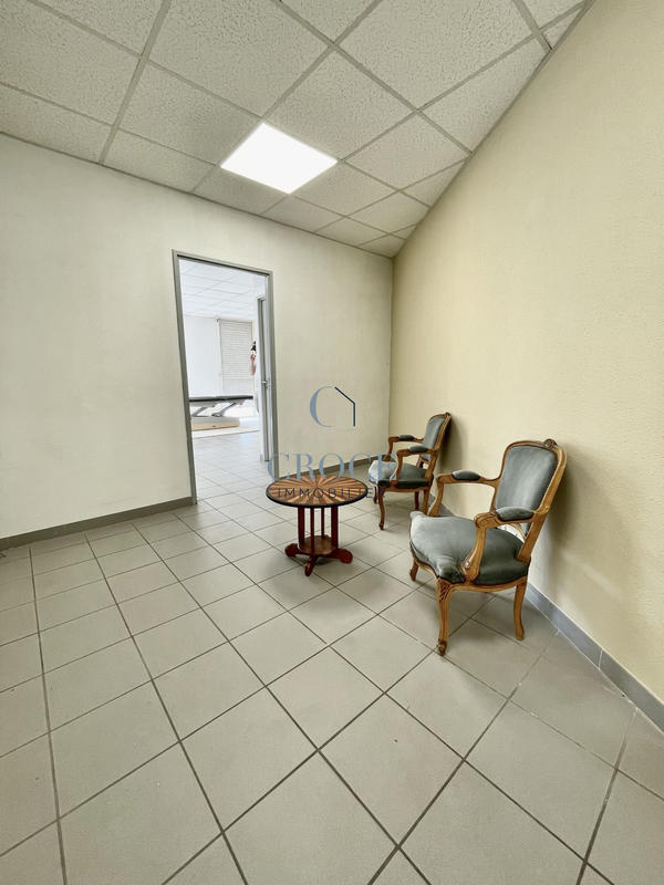 Local d'activités - 38 m² - 2 pièces