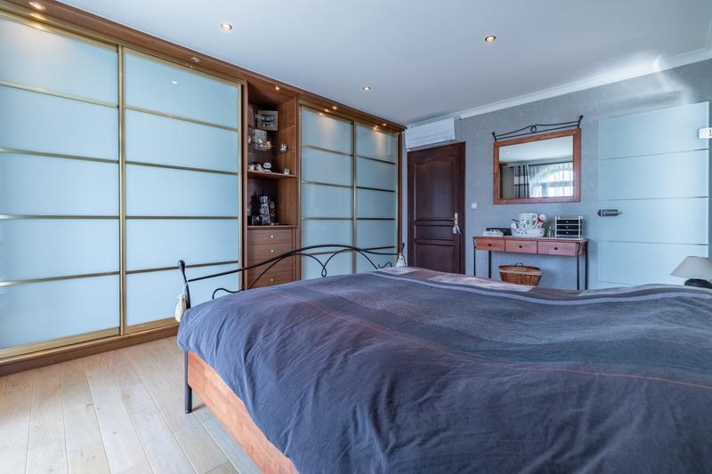 Villa - 470 m² - 7 pièces