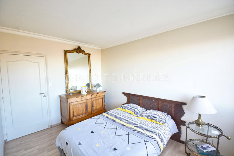 Appartement - 137 m² - 5 pièces