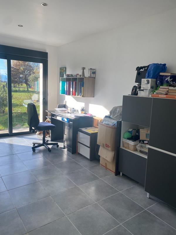 Maison - 720 m² - 6 pièces