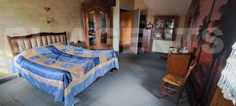 Maison traditionnelle - 167 m² - 6 pièces