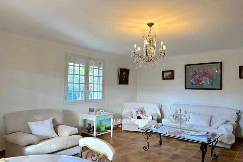 Maison - 255 m² - 9 pièces