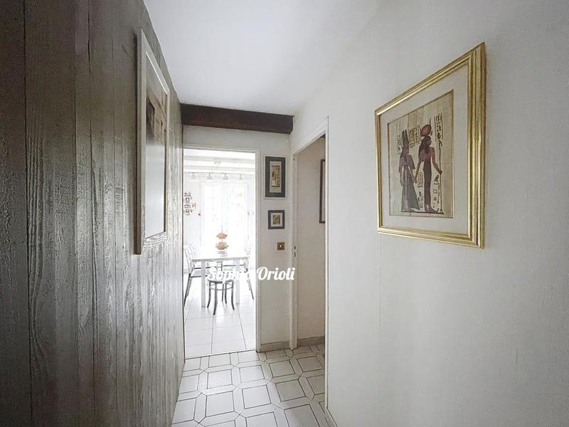 Maison - 185 m² - 5 pièces