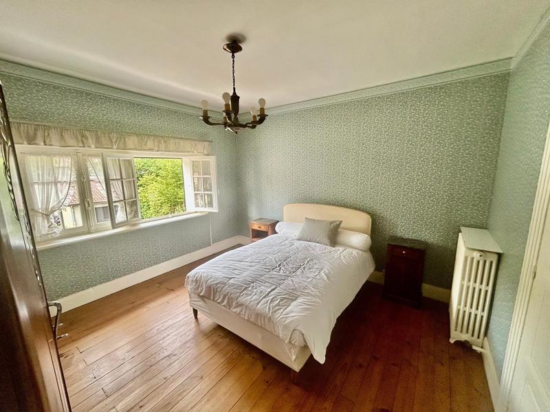 Maison - 148 m² - 7 pièces